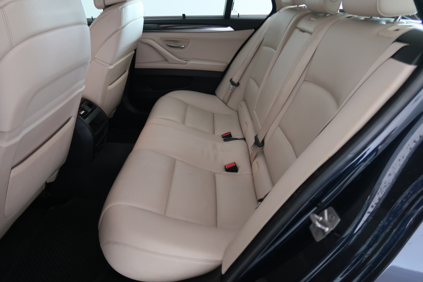 BMW 5, 2010