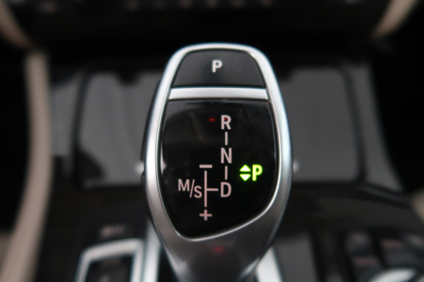 BMW 5, 2010