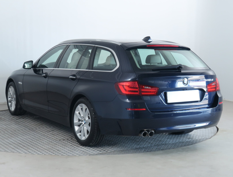 BMW 5, 2010