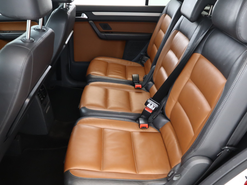 Volkswagen Touran, 2010