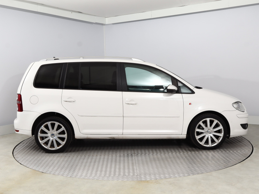 Volkswagen Touran, 2010