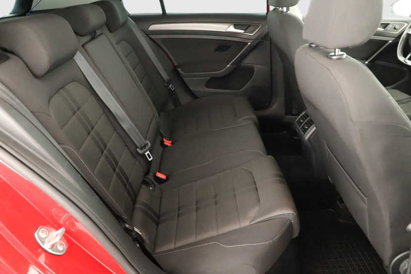 Volkswagen Golf, 2013