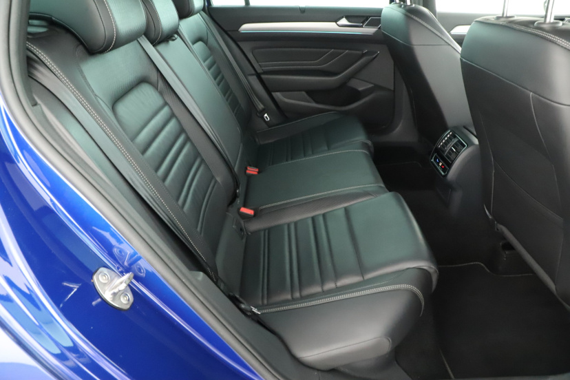 Volkswagen Passat, 2022