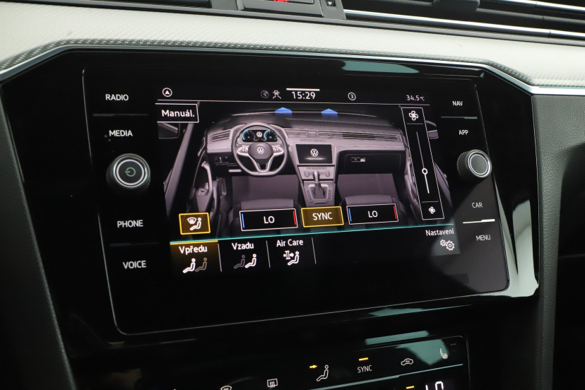 Volkswagen Passat, 2022
