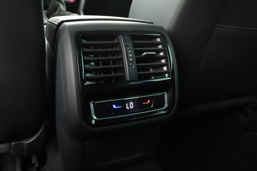 Volkswagen Passat, 2022