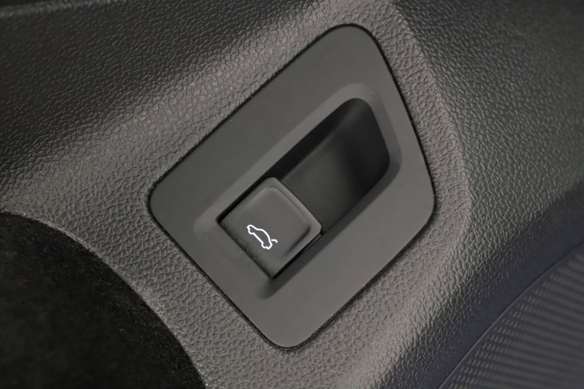 Volkswagen Passat, 2022
