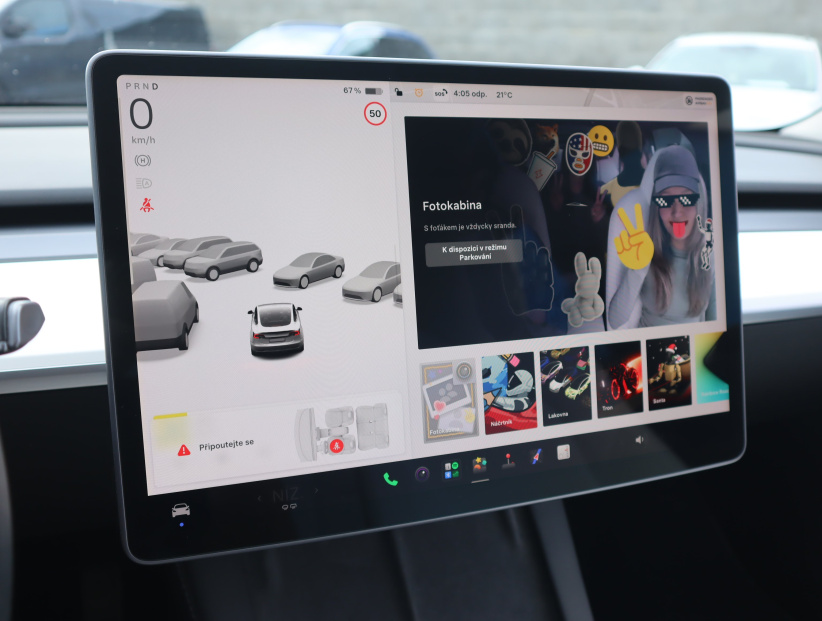 Tesla Model 3, 2022