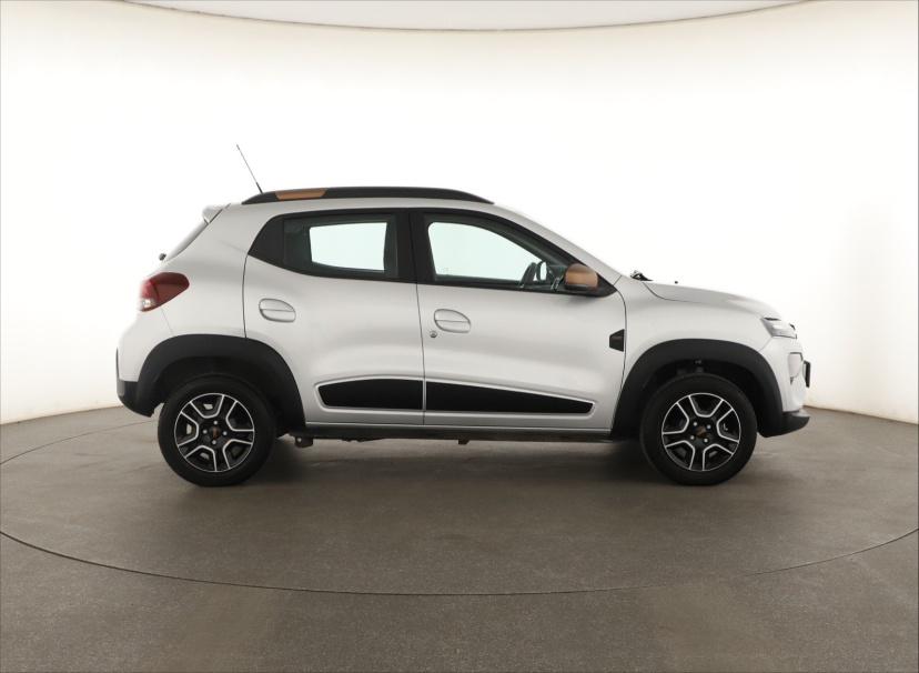 Dacia Spring, 2023