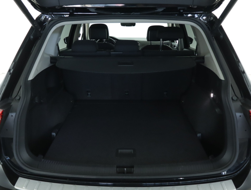Volkswagen Tiguan, 2022