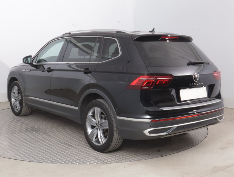 Volkswagen Tiguan, 2022