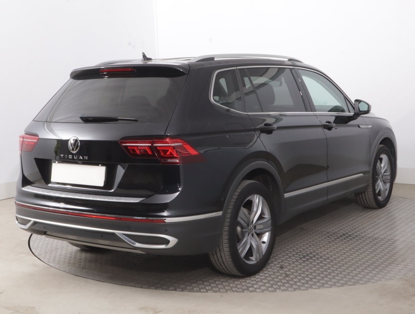 Volkswagen Tiguan, 2022