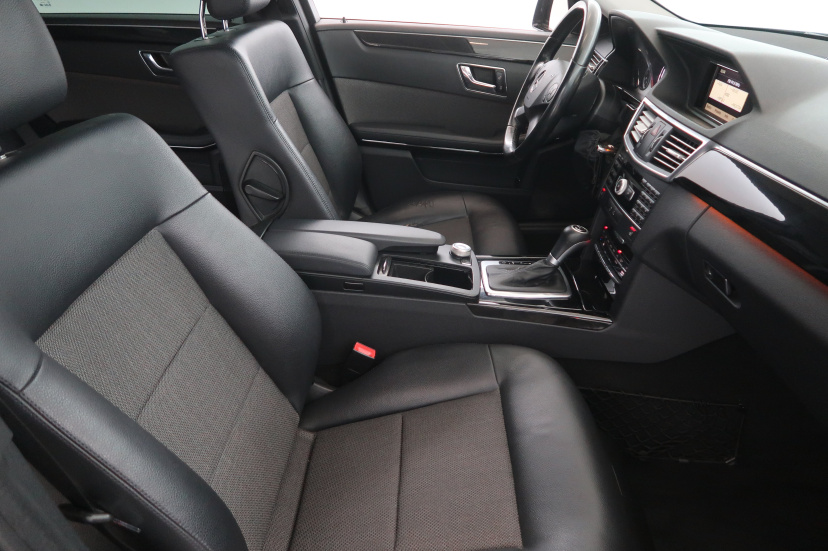 Mercedes-Benz E, 2010