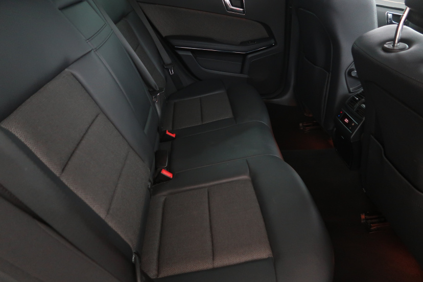 Mercedes-Benz E, 2010