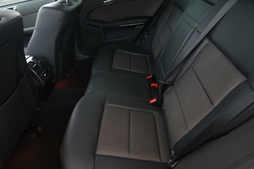 Mercedes-Benz E, 2010