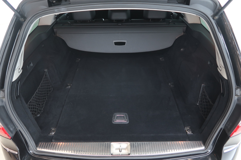 Mercedes-Benz E, 2010
