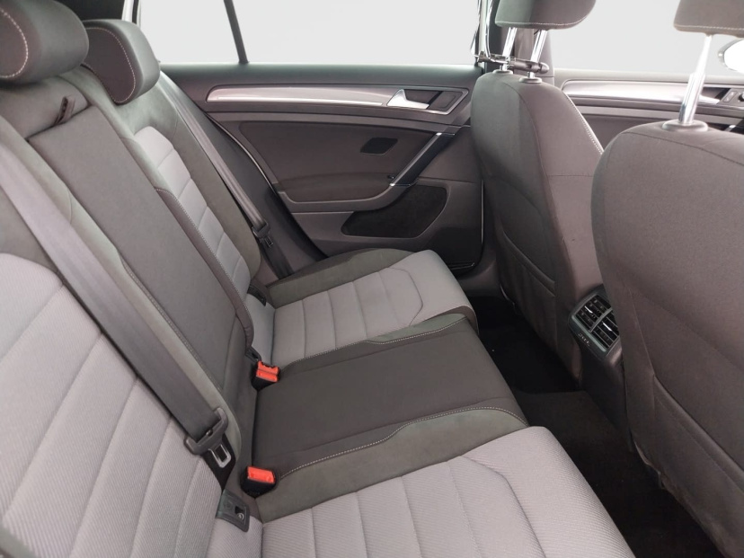 Volkswagen Golf, 2015