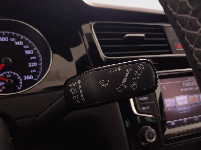 Volkswagen Golf, 2015