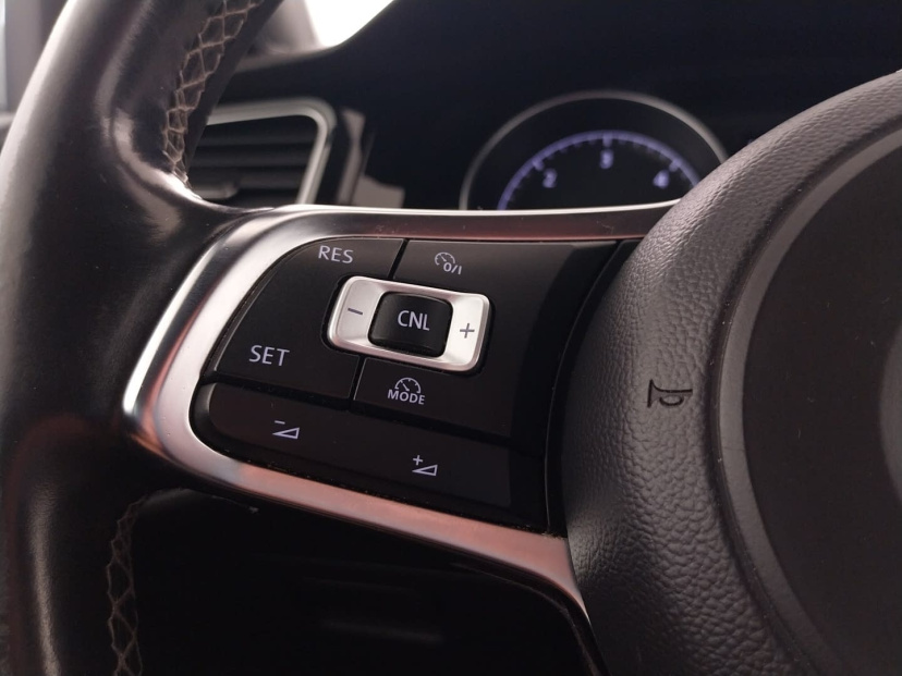 Volkswagen Golf, 2015