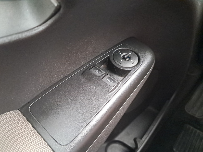 Ford Tourneo Courier, 2017
