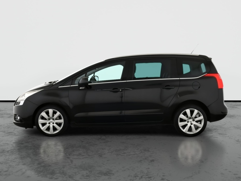Peugeot 5008, 2011