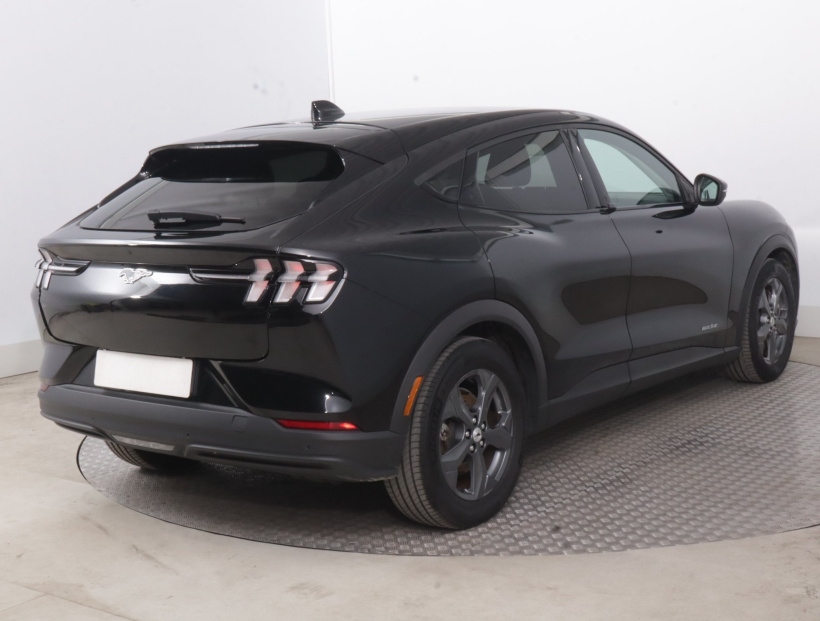 Ford Mustang Mach-E, 2021