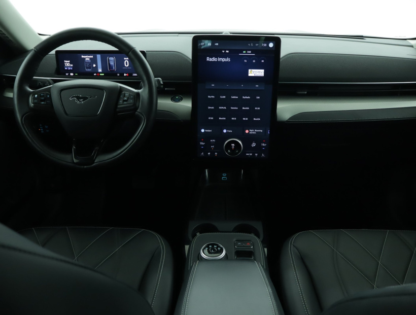Ford Mustang Mach-E, 2021