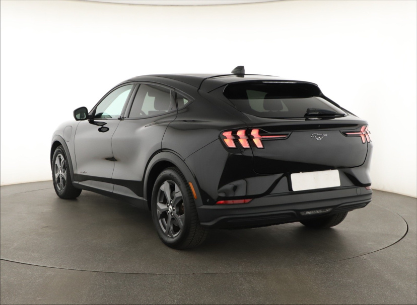 Ford Mustang Mach-E, 2021