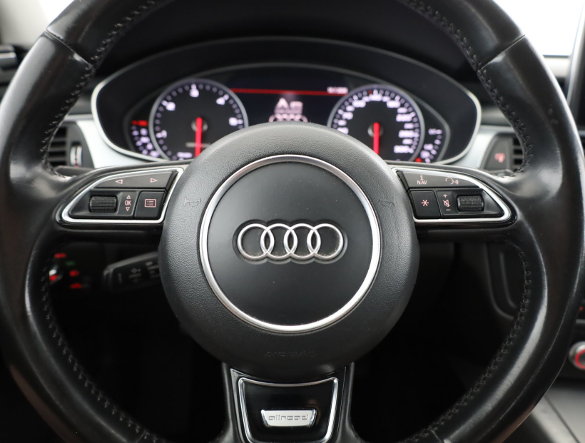 Audi A6 Allroad, 2015