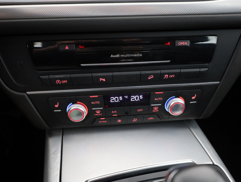 Audi A6 Allroad, 2015