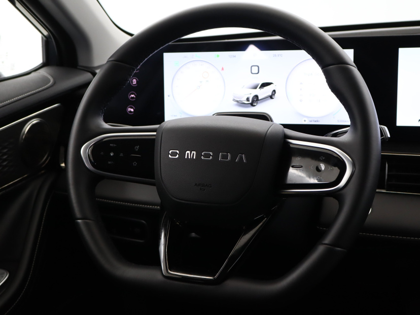 Omoda 5, 2025