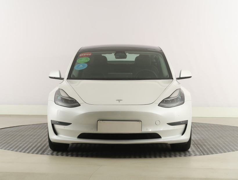 Tesla Model 3, 2021