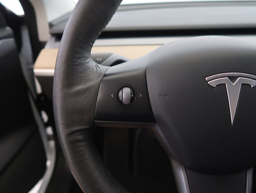 Tesla Model 3, 2021
