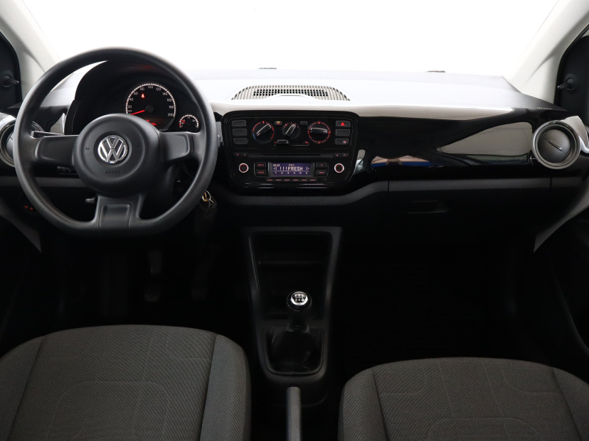 Volkswagen Up!, 2015