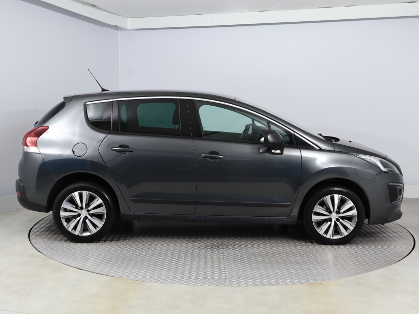 Peugeot 3008, 2015