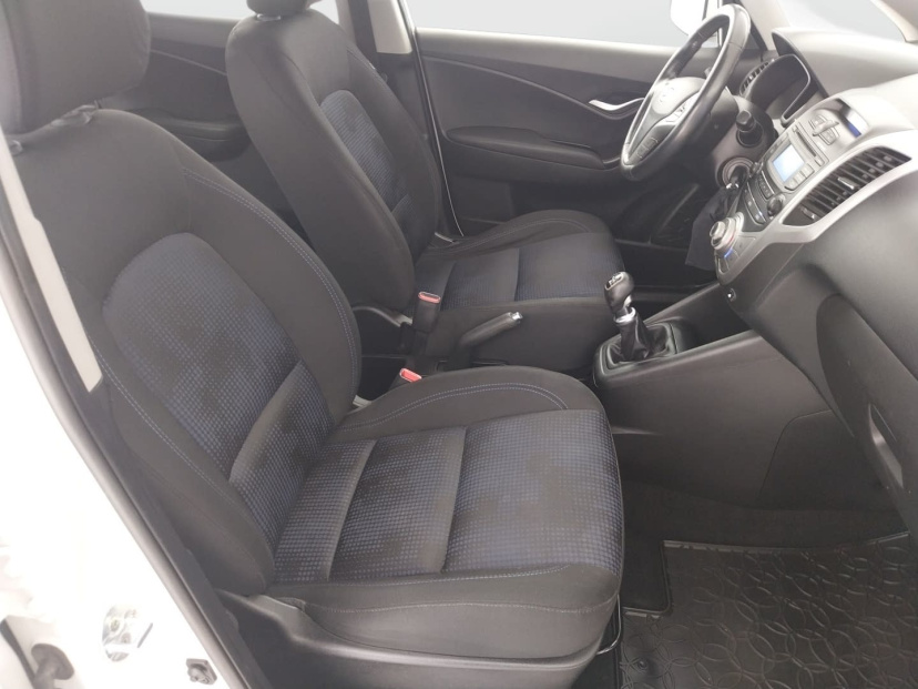 Hyundai ix20, 2011