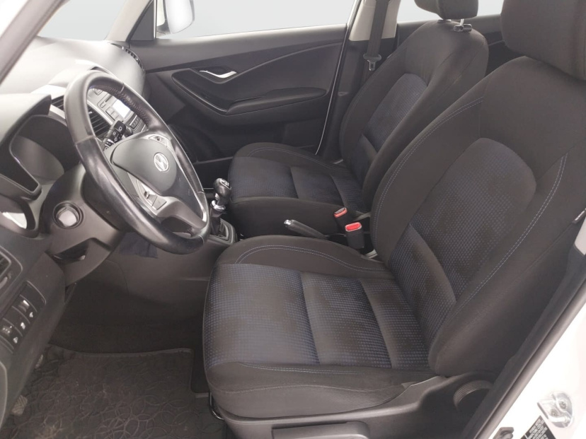 Hyundai ix20, 2011