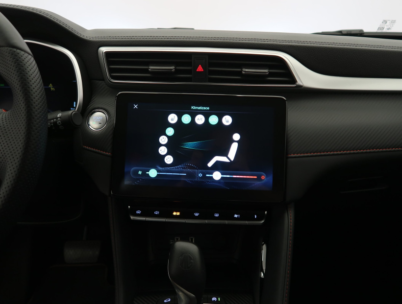 MG ZS SUV, 2024