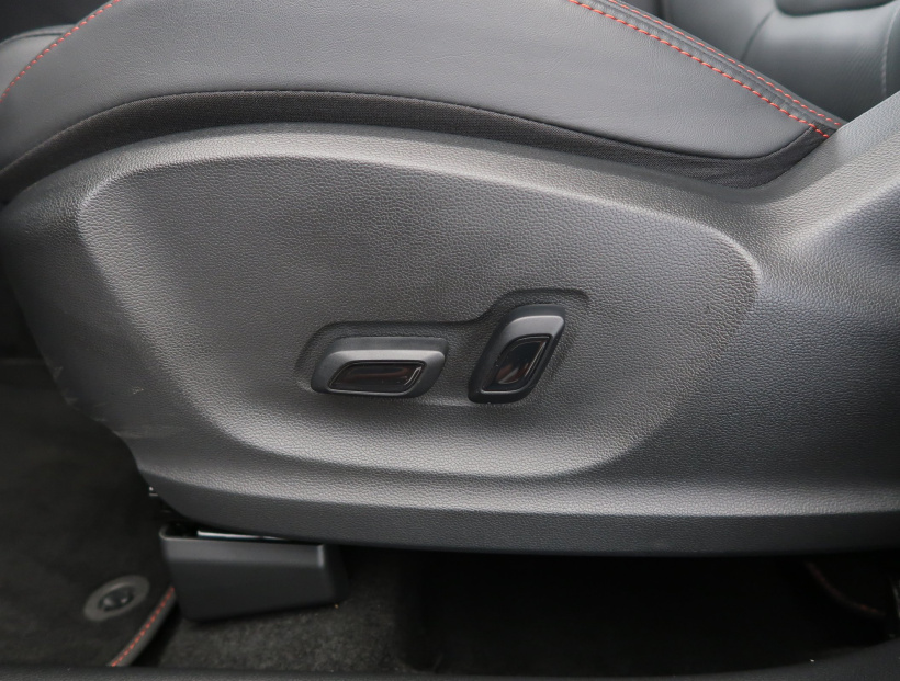 MG ZS SUV, 2024