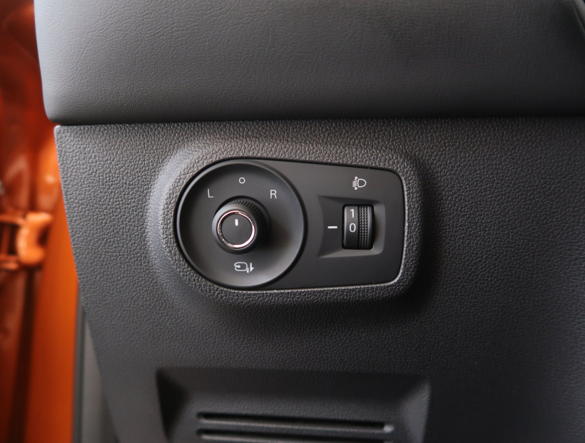 MG ZS SUV, 2024