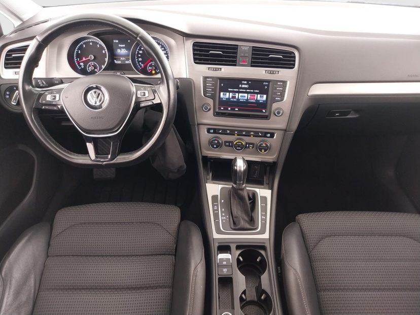 Volkswagen Golf, 2015