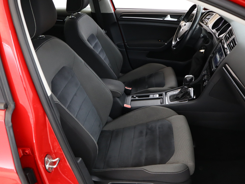 Volkswagen Golf, 2016