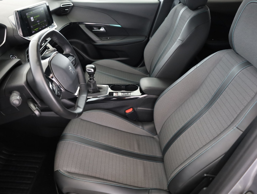 Peugeot 2008, 2021