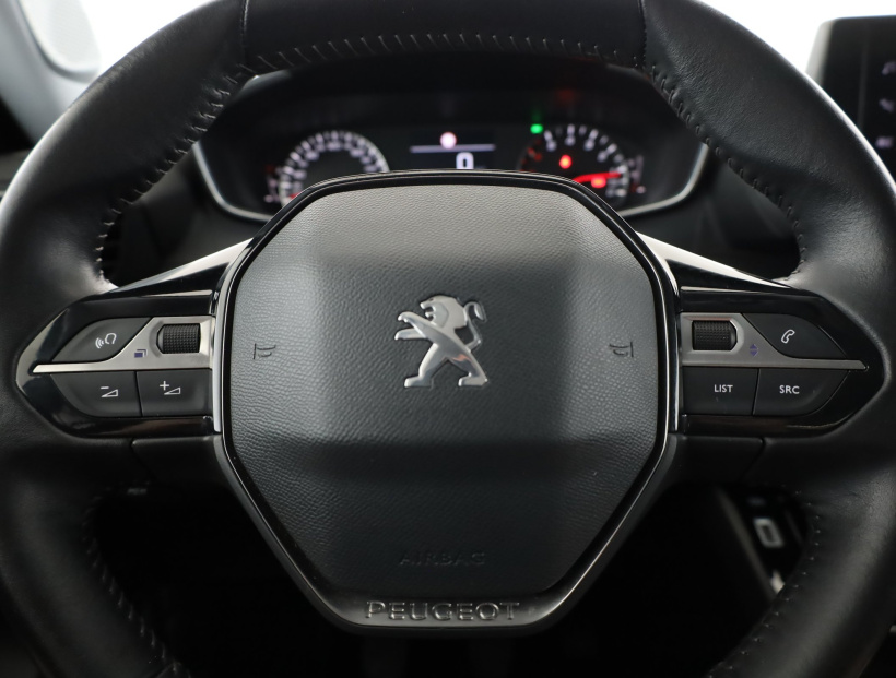 Peugeot 2008, 2021