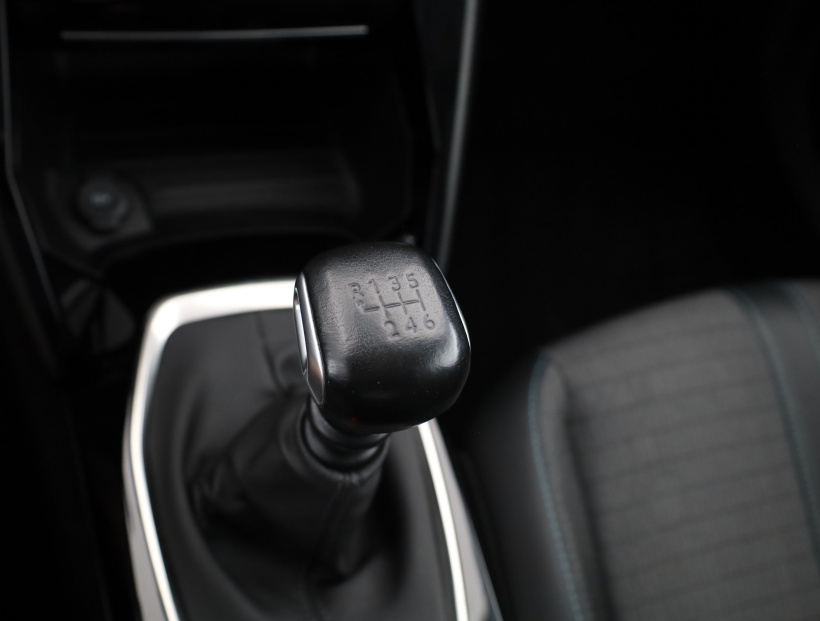 Peugeot 2008, 2021