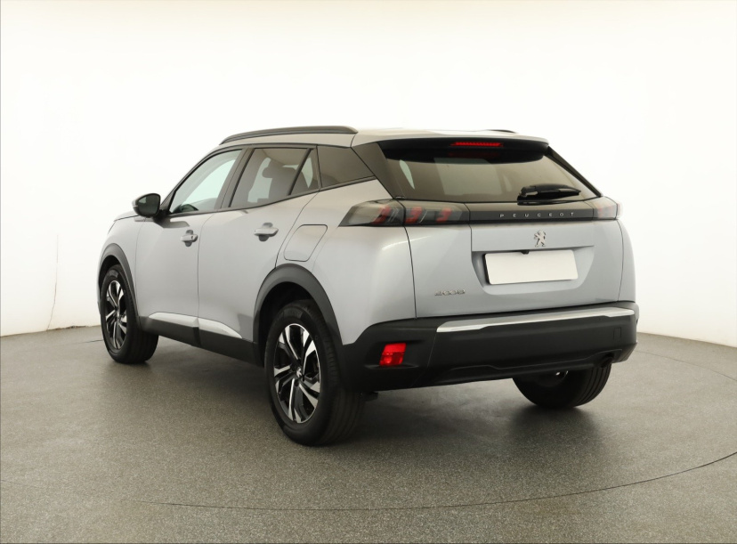 Peugeot 2008, 2021