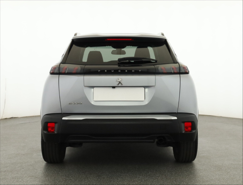 Peugeot 2008, 2021