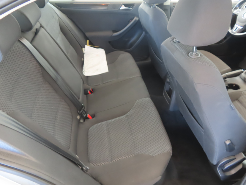 Volkswagen Jetta, 2011