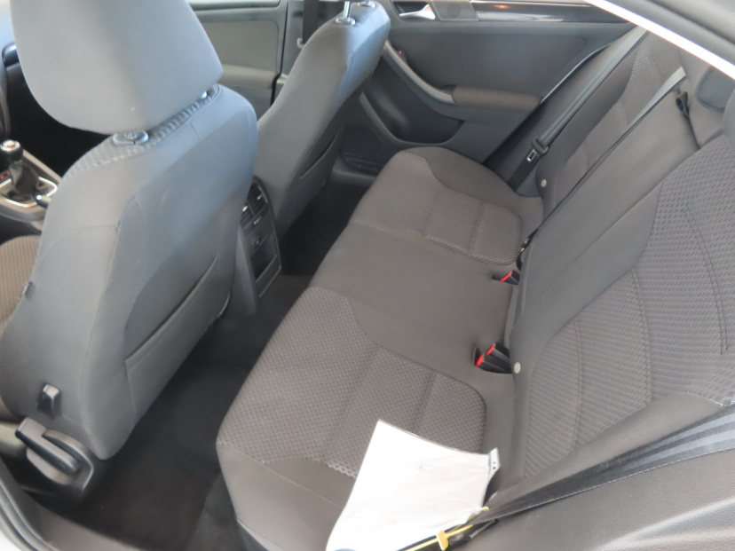 Volkswagen Jetta, 2011