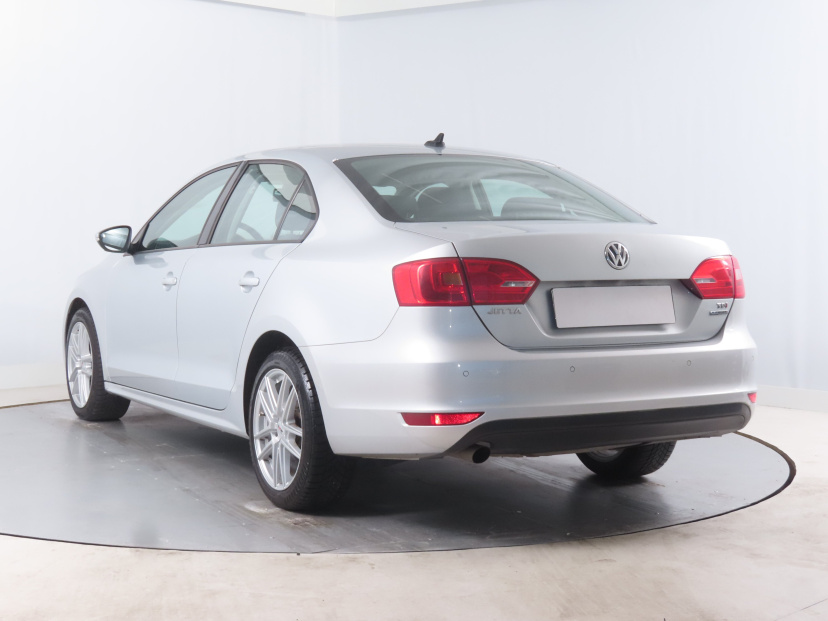 Volkswagen Jetta, 2011