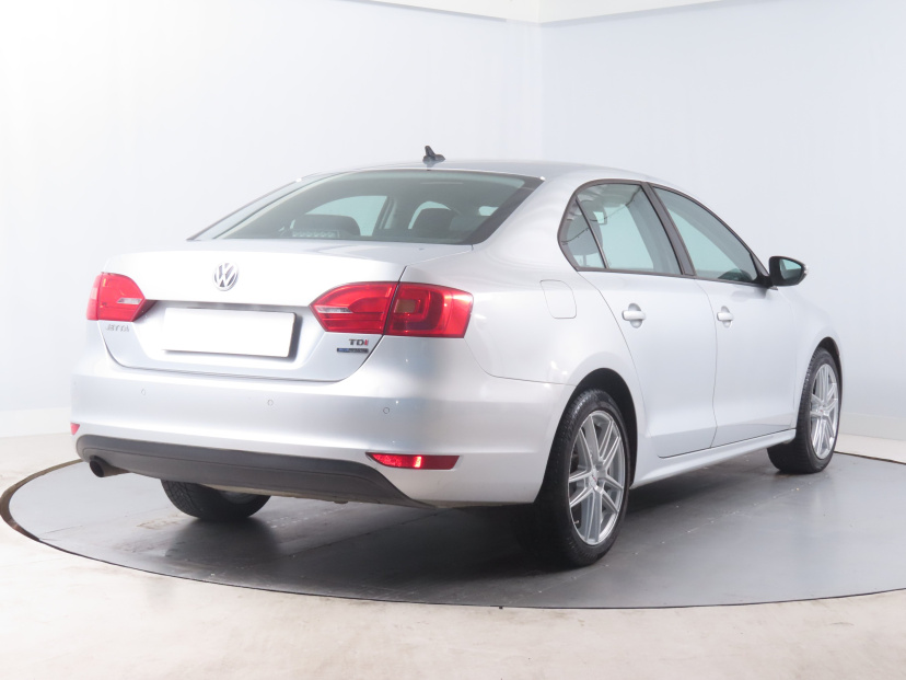 Volkswagen Jetta, 2011